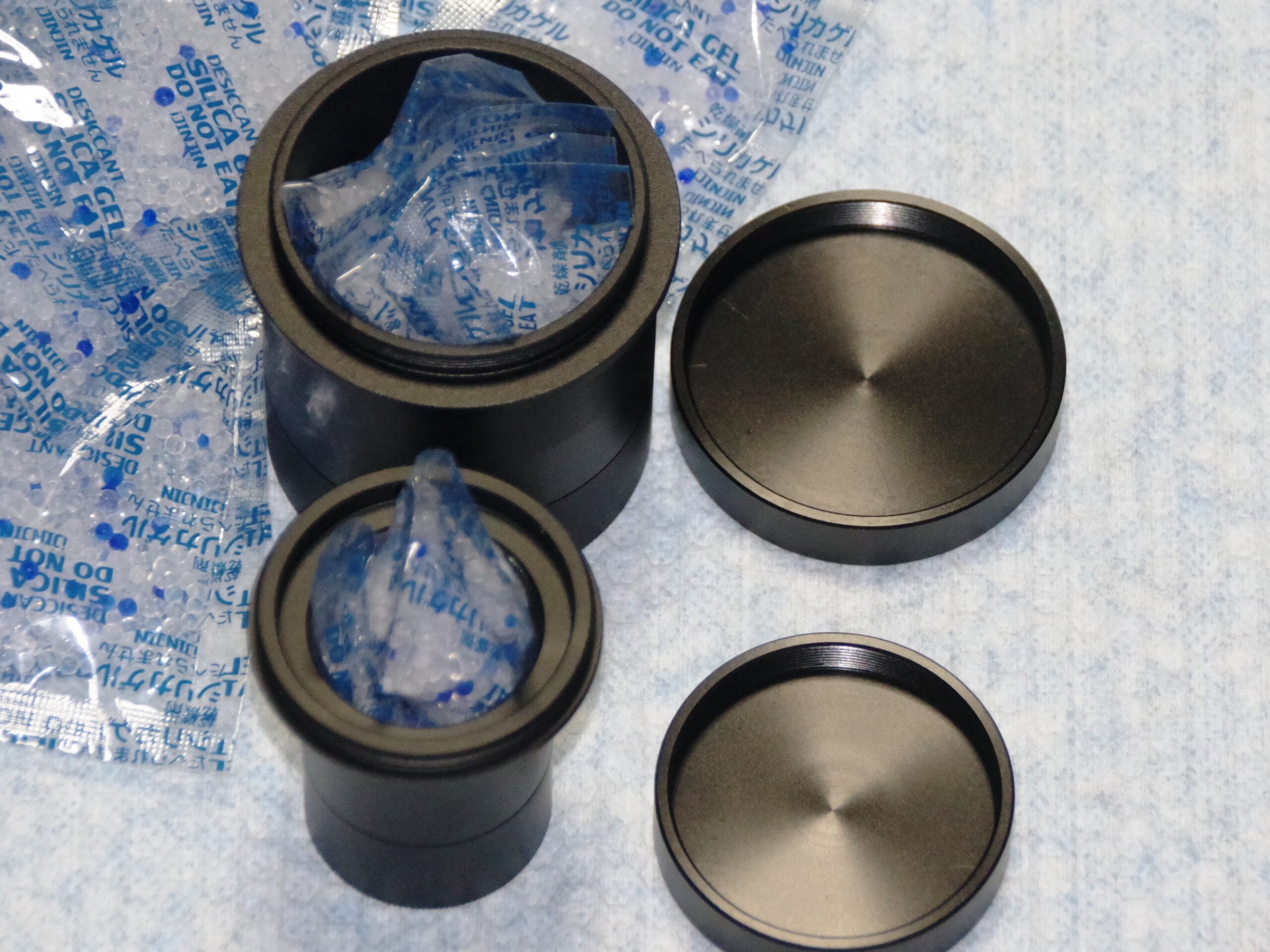アイピース型乾燥剤入れ<br>31.7/50.8mm試験剤付 - 画像 (2)